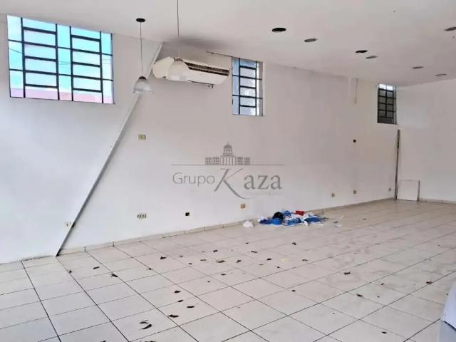 Casa aluguel em Região Imediata de São José dos Campos, Região Metropolitana do Vale do Paraíba e Litoral Norte