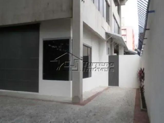 Casa aluguel em Região Imediata de São José dos Campos, Região Metropolitana do Vale do Paraíba e Litoral Norte