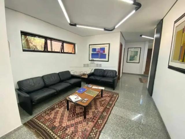 Casa aluguel em Cerqueira César, São Paulo