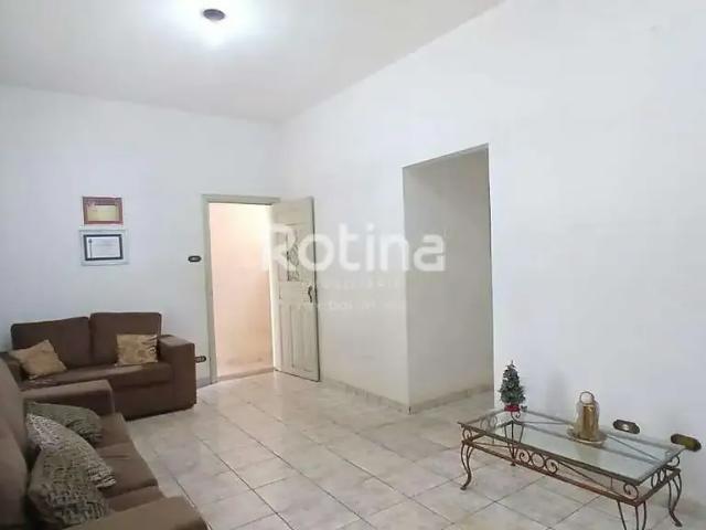 Casa aluguel em Região Geográfica Imediata de Uberlândia, Oliveira Fortes