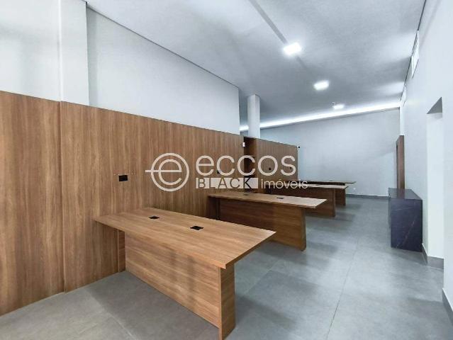 Casa aluguel em Setor Central, Uberlândia