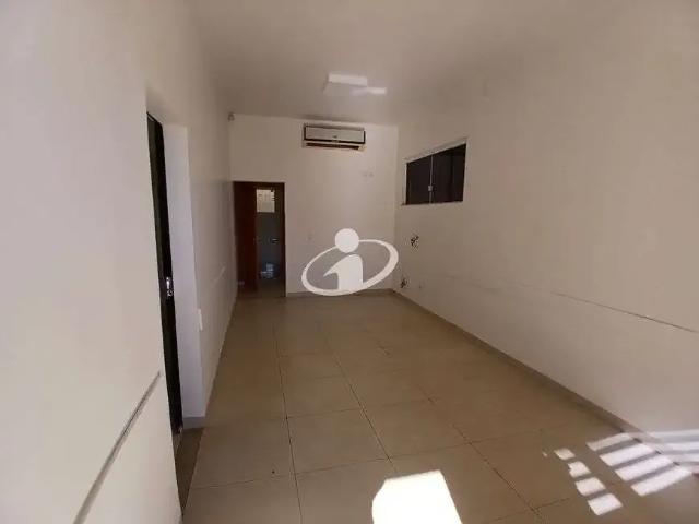 Casa aluguel em Setor Central, Uberlândia