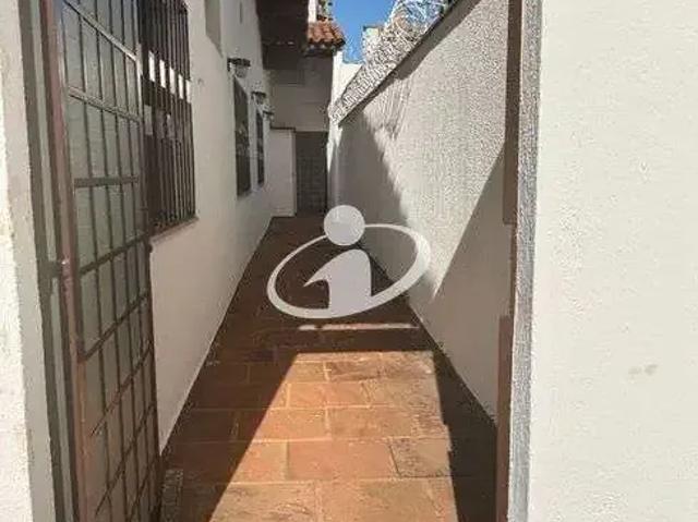 Casa aluguel em Setor Central, Uberlândia