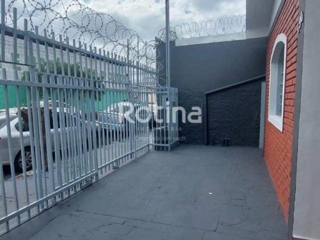 Casa aluguel em Setor Central, Uberlândia
