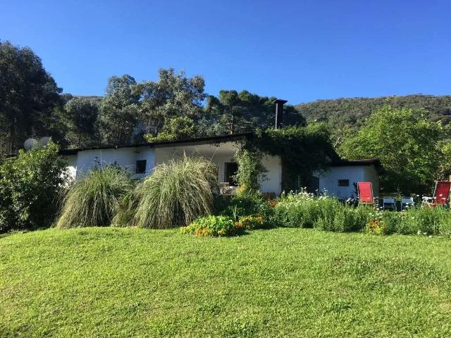 Casa venda em Região Imediata de Guaratinguetá, Região Metropolitana do Vale do Paraíba e Litoral Norte