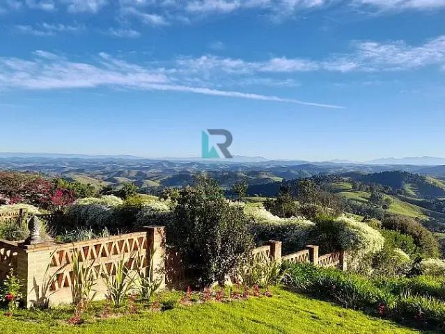 Casa venda em Região Imediata de Guaratinguetá, Região Metropolitana do Vale do Paraíba e Litoral Norte