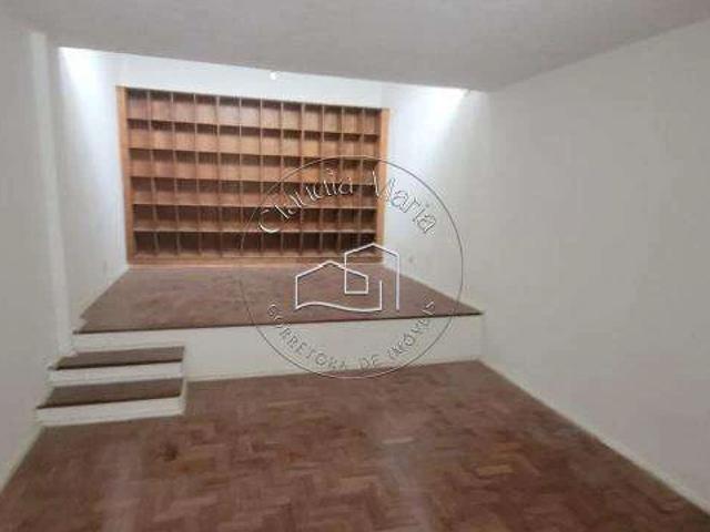 Casa venda em Petrópolis, Região Geográfica Intermediária de Petrópolis