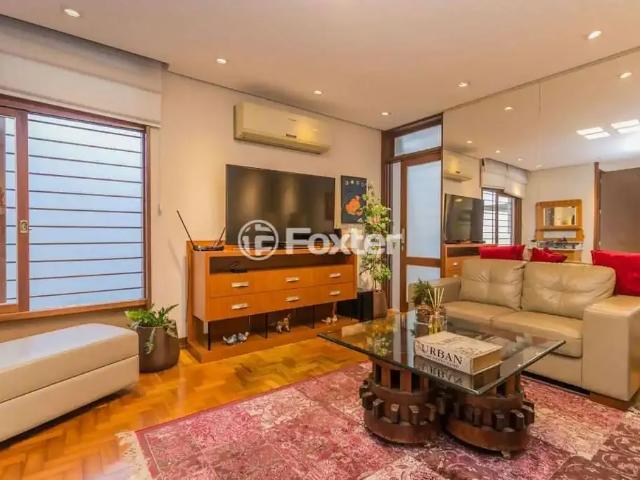 Casa venda em Jardim Botânico, Porto Alegre