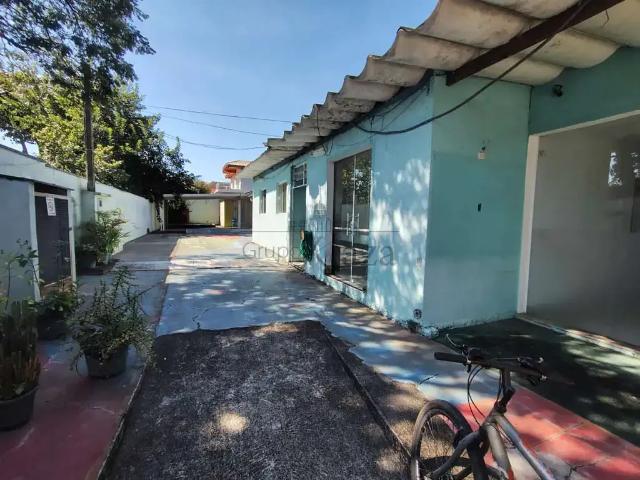 Casa venda em Região Imediata de São José dos Campos, Região Metropolitana do Vale do Paraíba e Litoral Norte