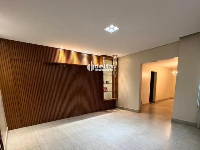 Casa venda em Setor Central, Uberlândia