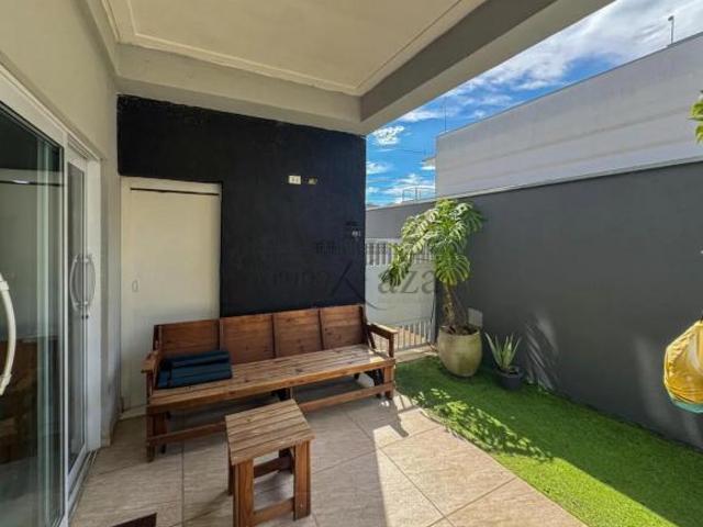 Casa venda em Região Imediata de São José dos Campos, Região Metropolitana do Vale do Paraíba e Litoral Norte