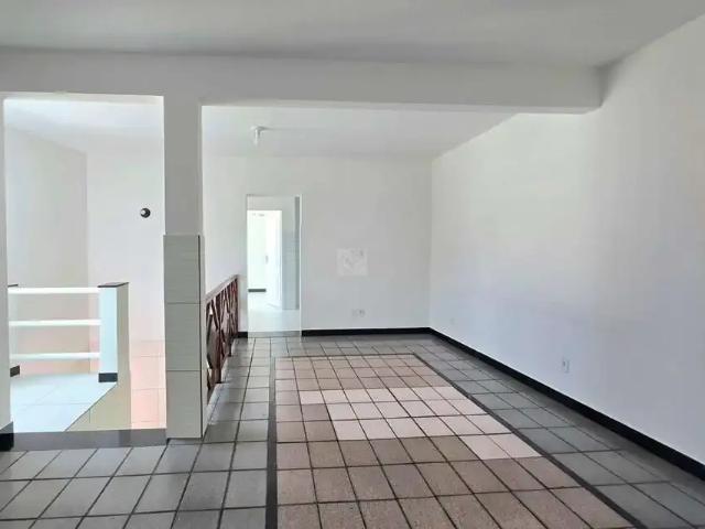 Casa aluguel em Região Geográfica Imediata de Aracaju, Região Metropolitana de Aracaju