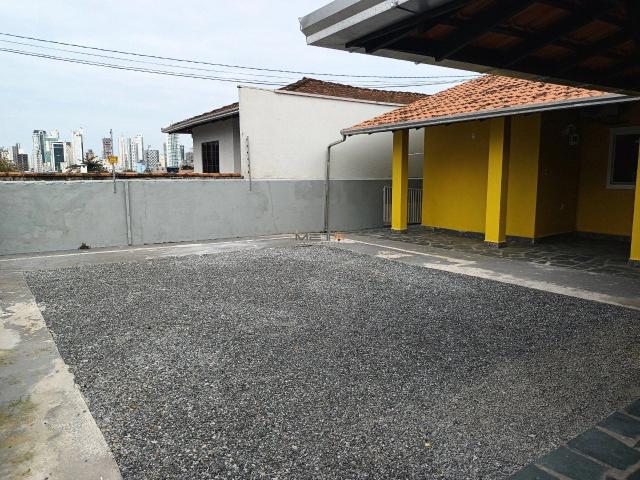 Casa aluguel em Região Geográfica Imediata de Itajaí, Balneario Camboriú