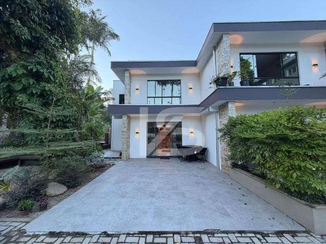 Casa aluguel em Taquaras, Balneário Camboriú