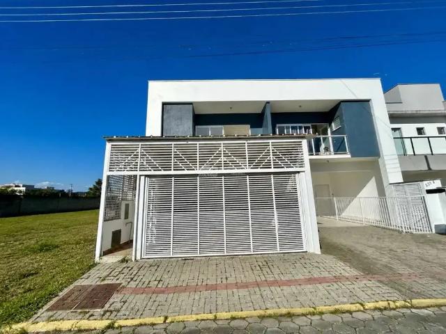Casa aluguel em Região Geográfica Imediata de Itajaí, Piçarras