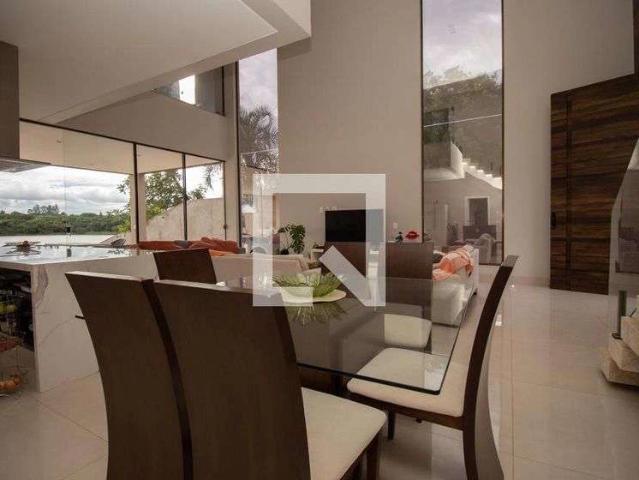 Casa aluguel em Lago Norte, Região Geográfica Intermediária do Distrito Federal