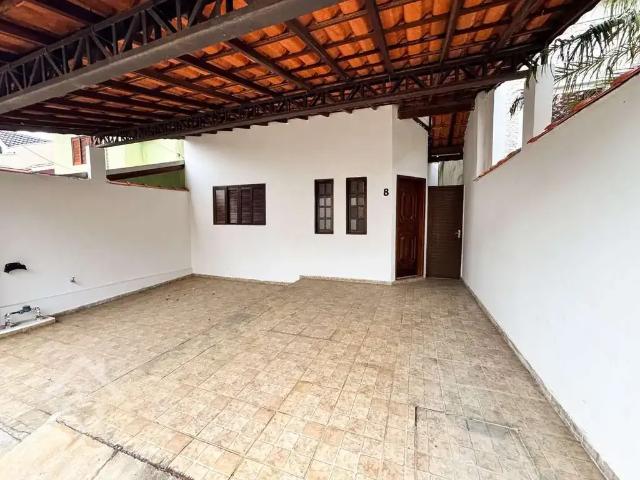 Casa aluguel em Região Imediata de São José dos Campos, Região Metropolitana do Vale do Paraíba e Litoral Norte