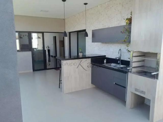 Casa aluguel em Região Imediata de São José dos Campos, Região Metropolitana do Vale do Paraíba e Litoral Norte