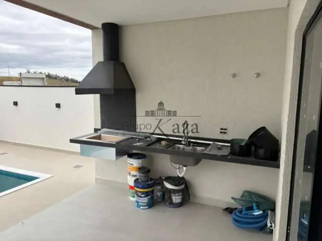 Casa aluguel em Região Imediata de São José dos Campos, Região Metropolitana do Vale do Paraíba e Litoral Norte