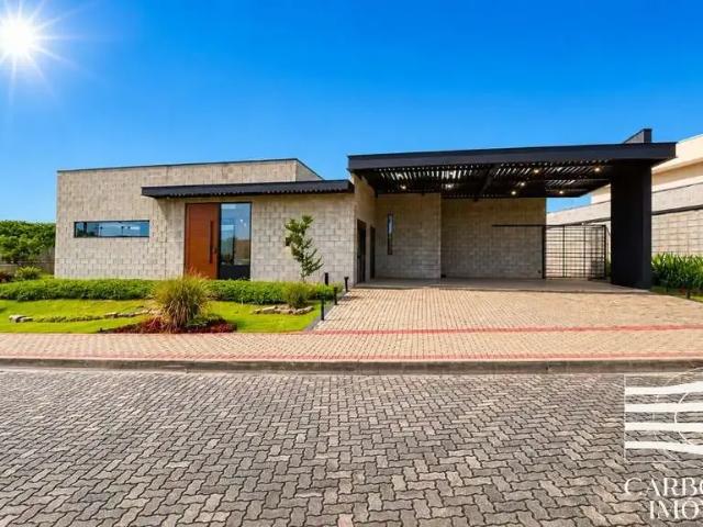 Casa aluguel em Região Imediata de São José dos Campos, Região Metropolitana do Vale do Paraíba e Litoral Norte