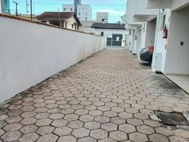 Casa aluguel em Região Geográfica Imediata de Itajaí, Camboriú