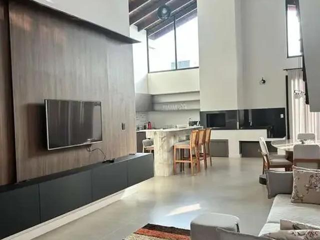 Casa aluguel em Região Geográfica Imediata de Itajaí, Camboriú