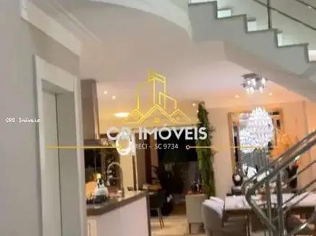 Casa aluguel em Região Geográfica Imediata de Itajaí, Camboriú