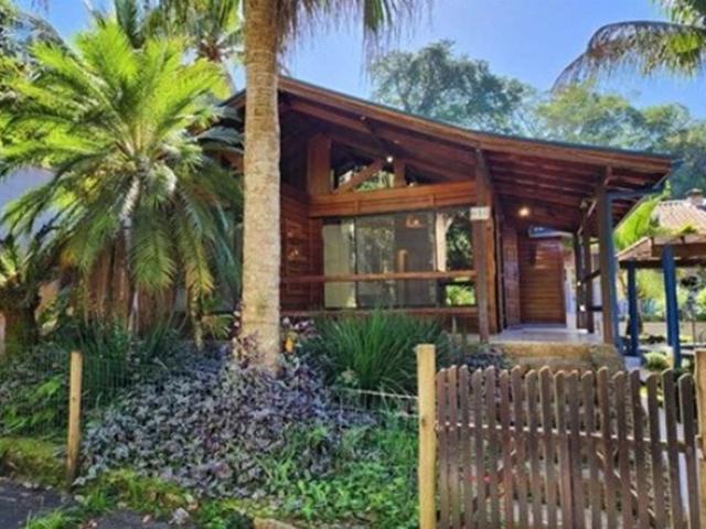 Casa aluguel em Balneário Forest, Caraguatatuba