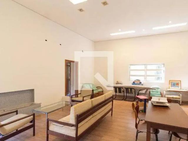 Casa aluguel em Região Imediata de São Paulo, Região Metropolitana de São Paulo