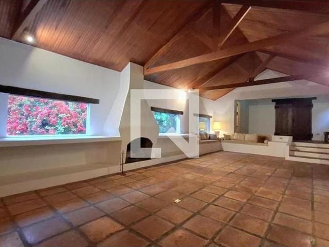 Casa aluguel em Jardim Angélica, Carapicuíba