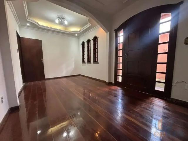 Casa aluguel em Conselheiro Lafaiete, Região Geográfica Intermediária de Juiz de Fora