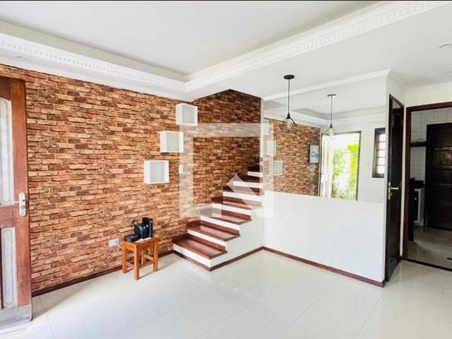 Casa aluguel em Cotia