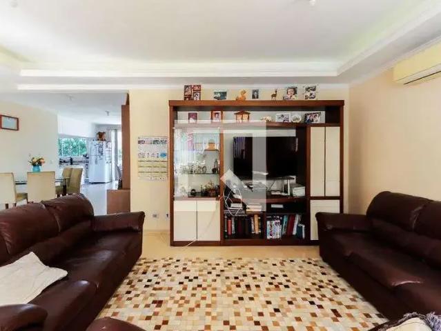 Casa aluguel em Região Imediata de São Paulo, Região Metropolitana de São Paulo