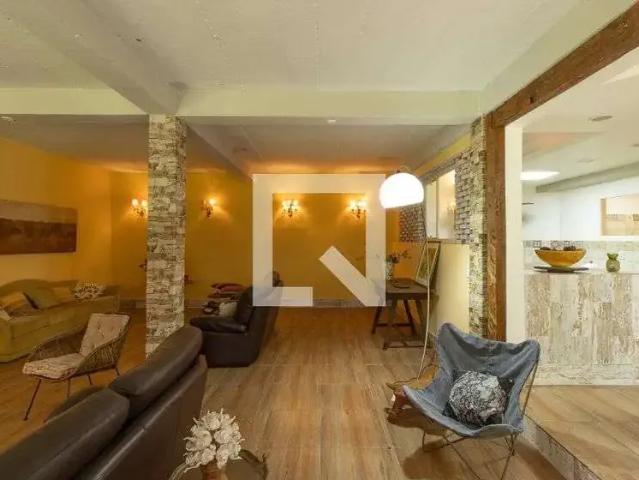Casa aluguel em Região Imediata de São Paulo, Região Metropolitana de São Paulo