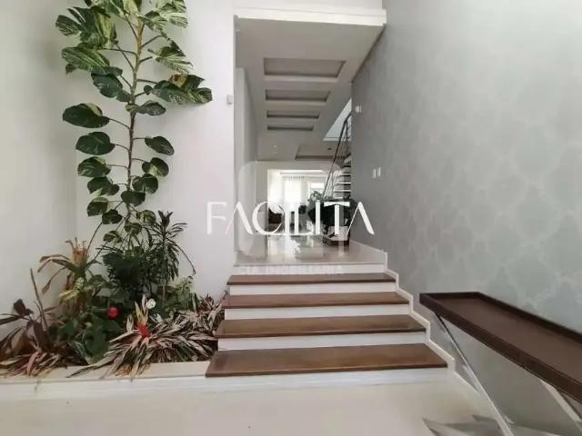 Casa aluguel em Região Geográfica Imediata de Florianópolis, Desterro