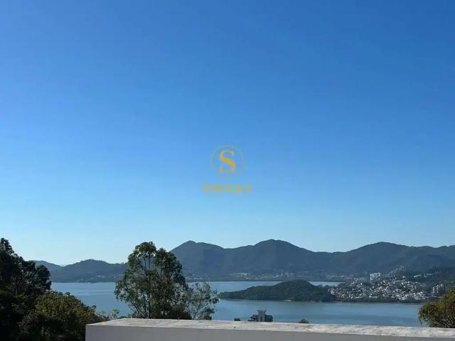 Casa aluguel em Região Geográfica Imediata de Florianópolis, Desterro