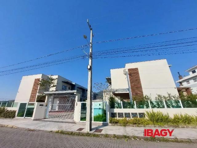 Casa aluguel em Região Geográfica Imediata de Florianópolis, Desterro