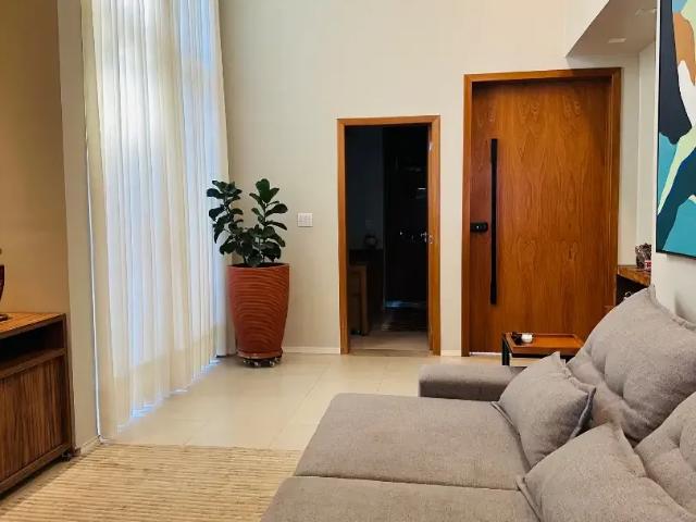 Casa aluguel em Região Geográfica Imediata de Goiânia, Goiânia