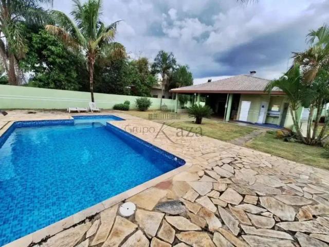 Casa aluguel em Região Imediata de São José dos Campos, Região Metropolitana do Vale do Paraíba e Litoral Norte