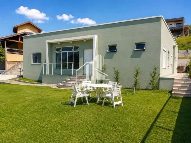 Casa aluguel em Região Imediata de São José dos Campos, Região Metropolitana do Vale do Paraíba e Litoral Norte