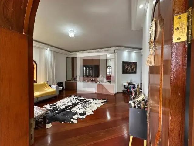 Casa aluguel em Região Imediata de São José dos Campos, Região Metropolitana do Vale do Paraíba e Litoral Norte
