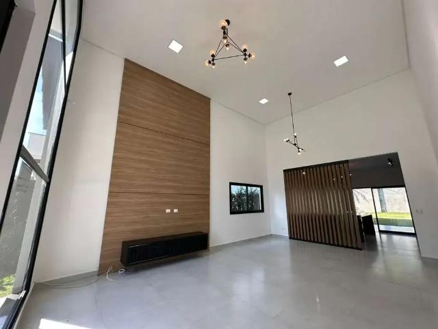 Casa aluguel em Região Imediata de São José dos Campos, Região Metropolitana do Vale do Paraíba e Litoral Norte