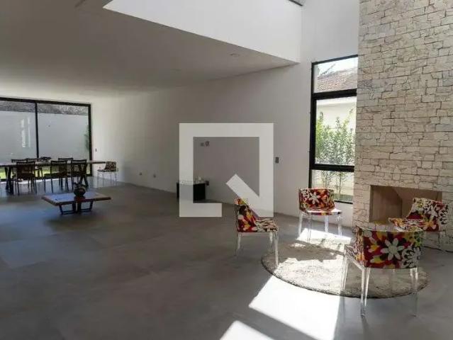 Casa aluguel em Região Imediata de São José dos Campos, Região Metropolitana do Vale do Paraíba e Litoral Norte
