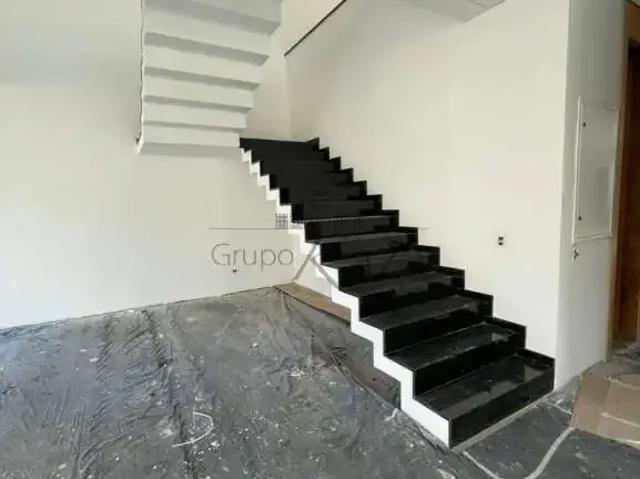 Casa aluguel em Região Imediata de São José dos Campos, Região Metropolitana do Vale do Paraíba e Litoral Norte
