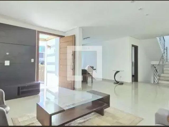 Casa aluguel em Região Geográfica Imediata de Belo Horizonte, Região Metropolitana de Belo Horizonte