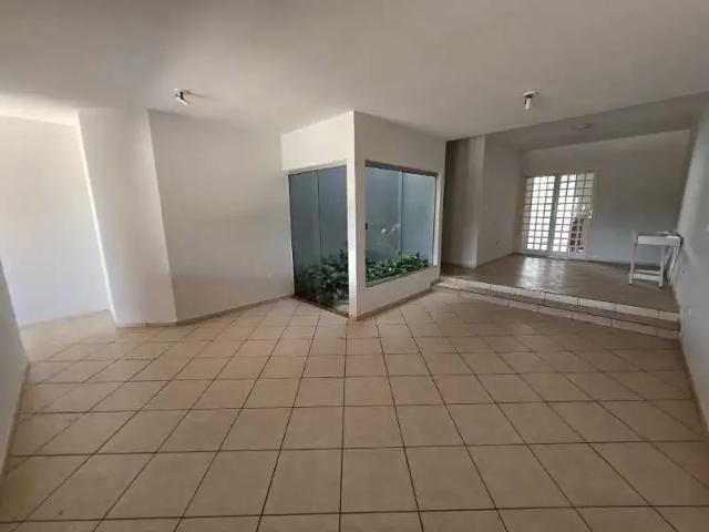Casa aluguel em Região Geográfica Imediata de Londrina, Londrina