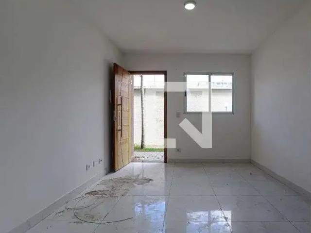 Casa aluguel em Jundiapeba, Suzano
