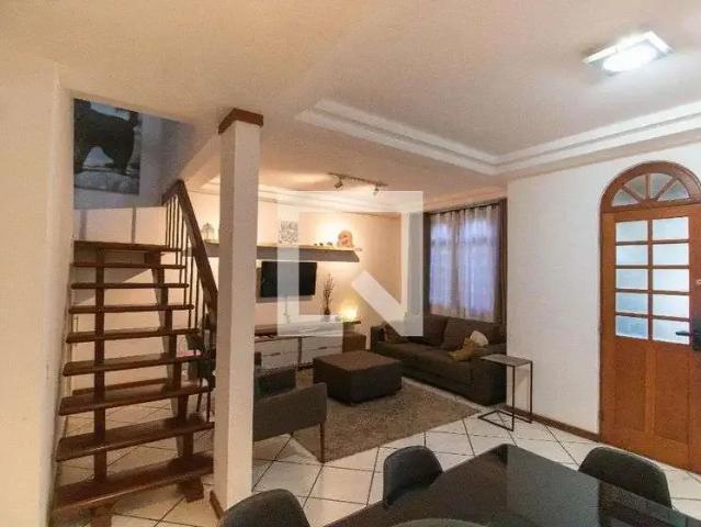Casa aluguel em Região Geográfica Imediata do Rio de Janeiro, Região Metropolitana do Rio de Janeiro