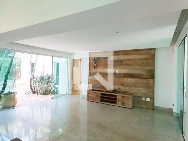 Casa aluguel em Região Geográfica Imediata de Belo Horizonte, Região Metropolitana de Belo Horizonte