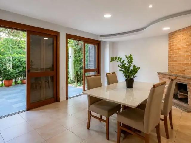 Casa aluguel em Região Geográfica Imediata de Porto Alegre, Região Metropolitana de Porto Alegre